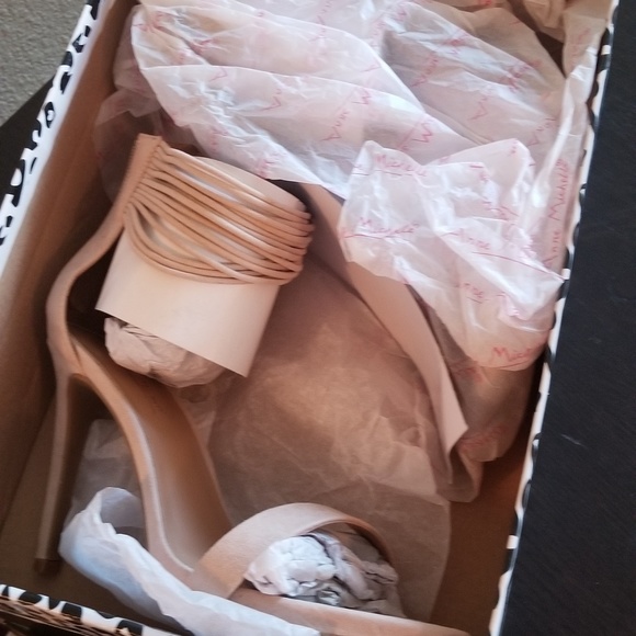 Womens High heels - Picture 2 of 2